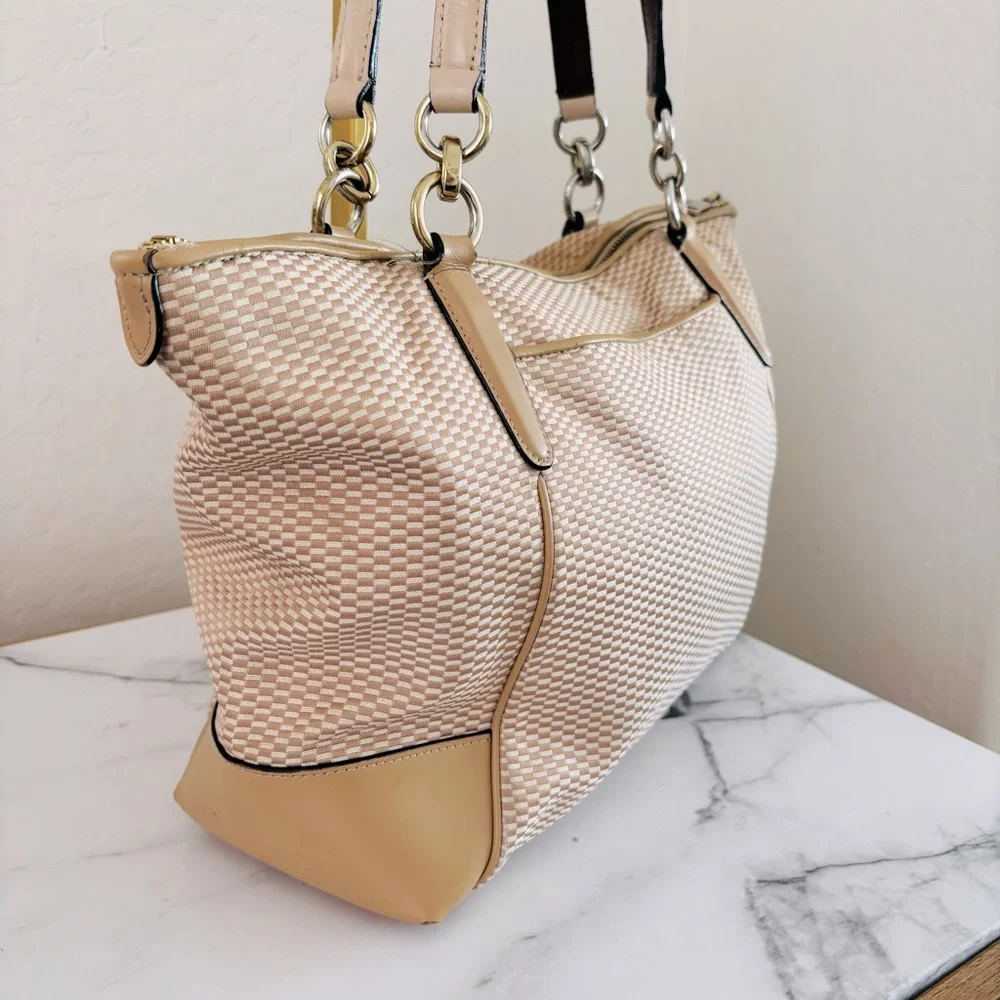 Coach stylish tote